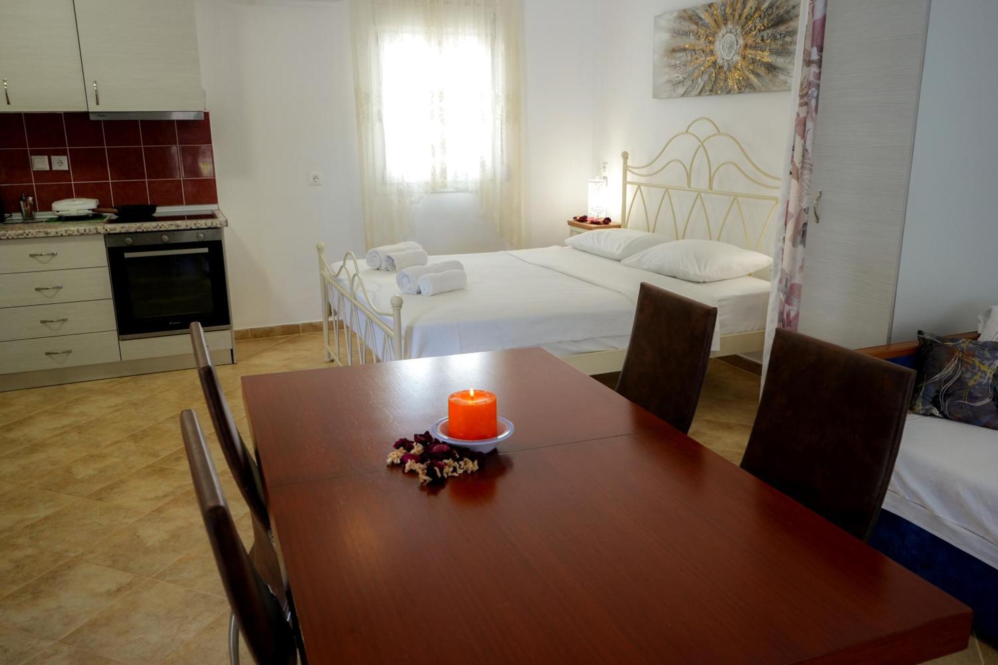 Avlemonas Guest House *